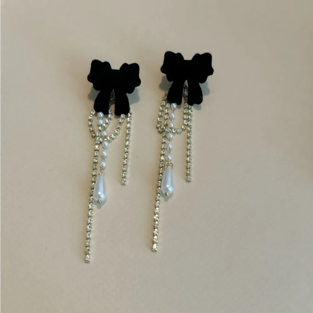 Pearl drop earrings M872